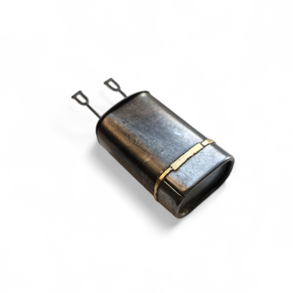Eternal band brooch