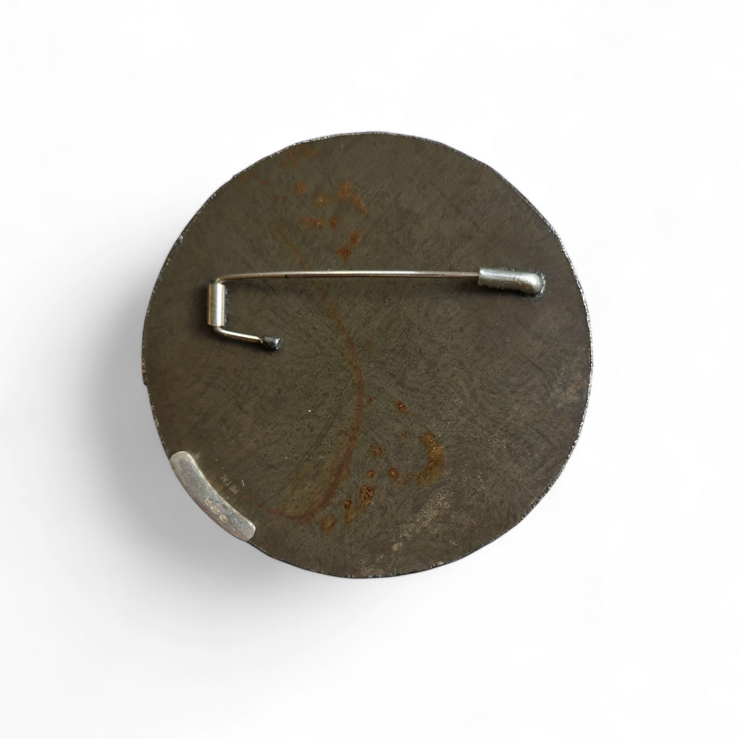 Press-stud brooch