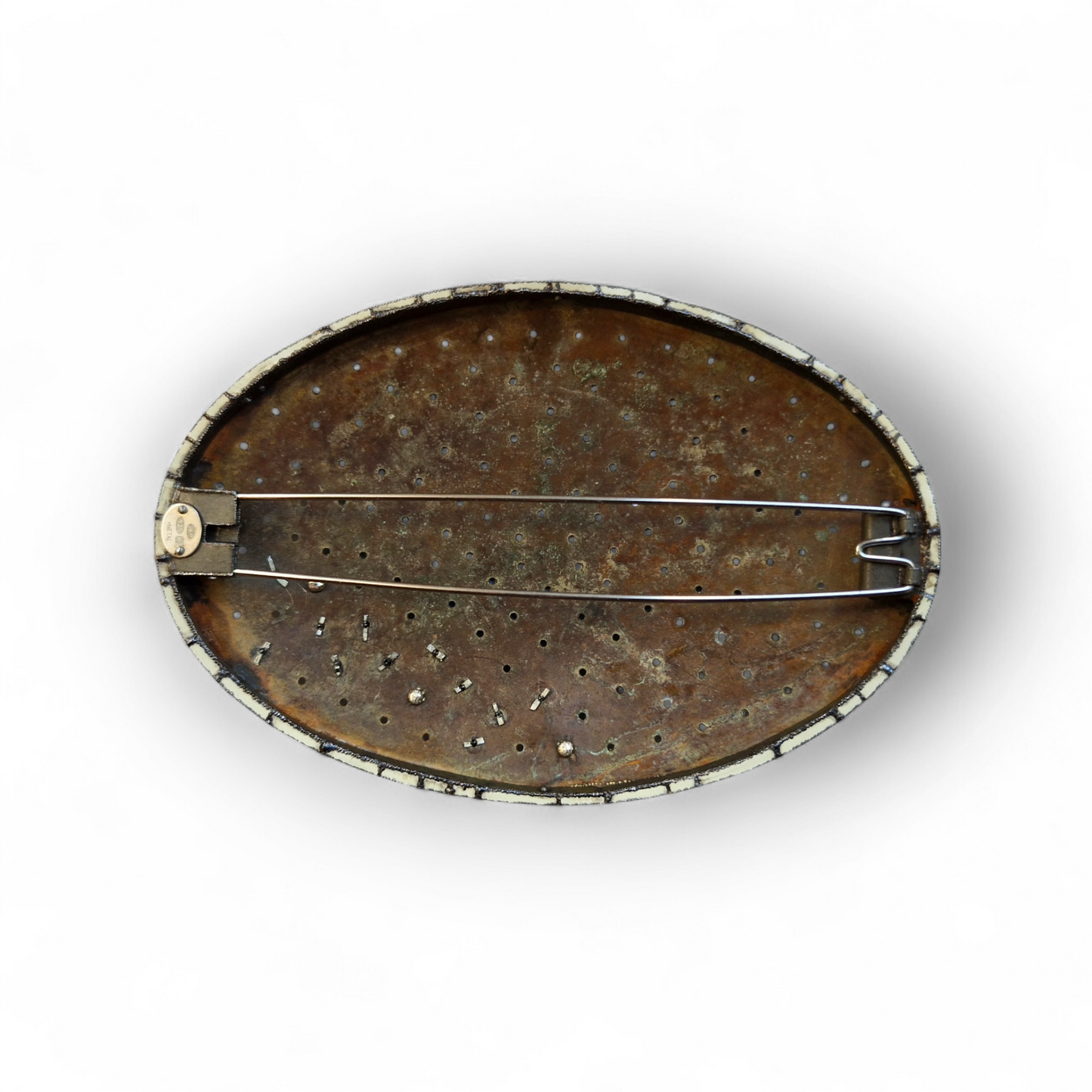 Nurture brooch
