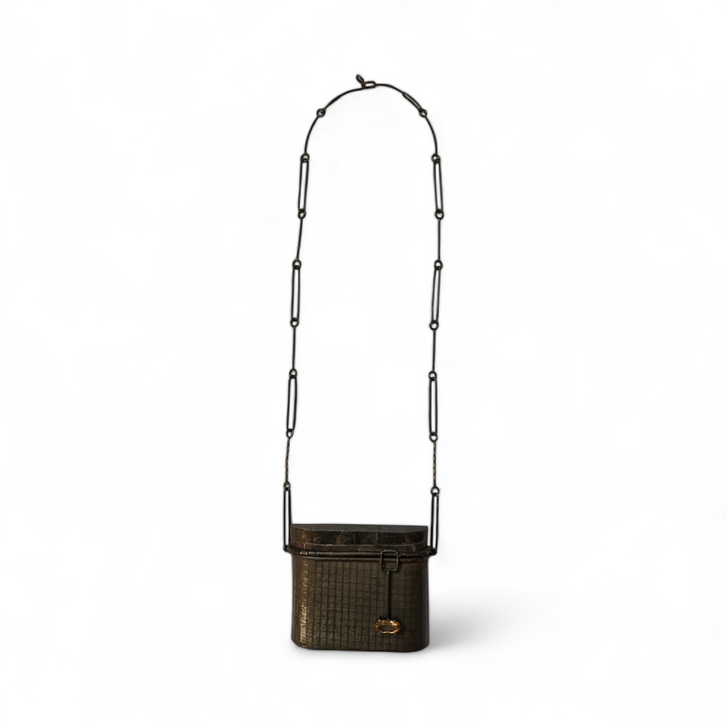 Corrugated locket