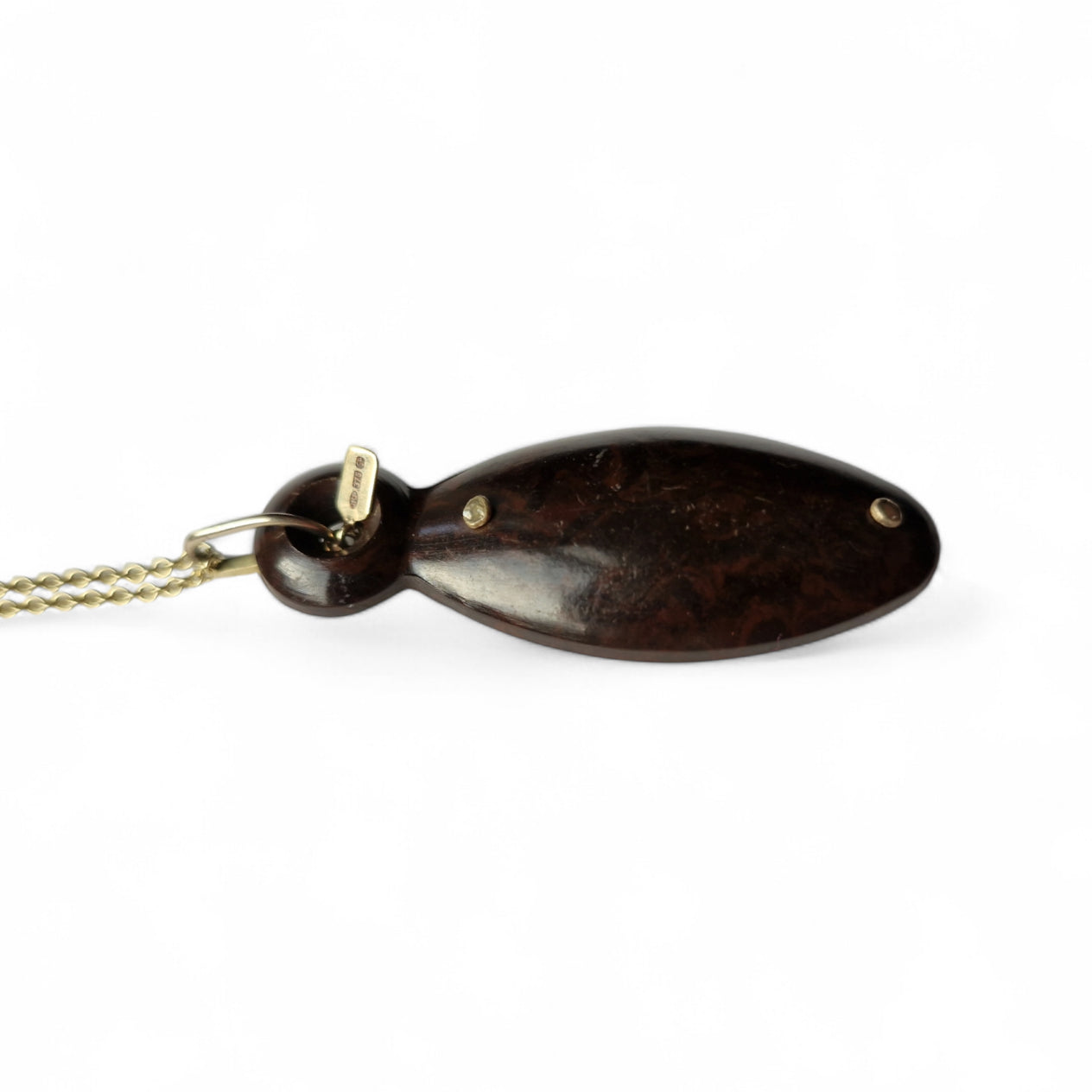 Escutcheon pendant