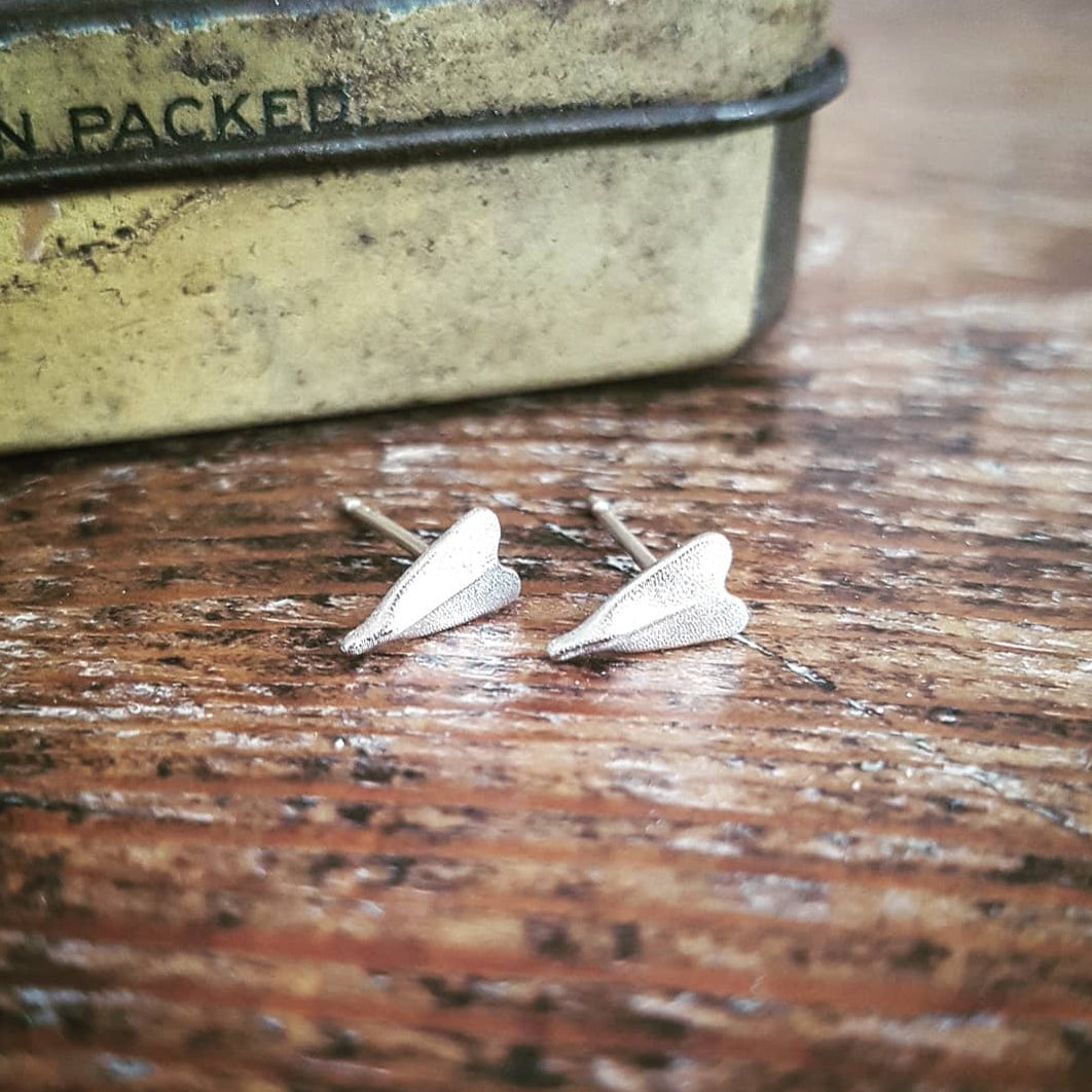 Silver shepherds Purse seedpod studs