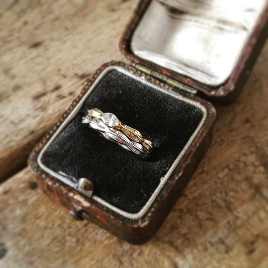 Barley ring with marquise diamond