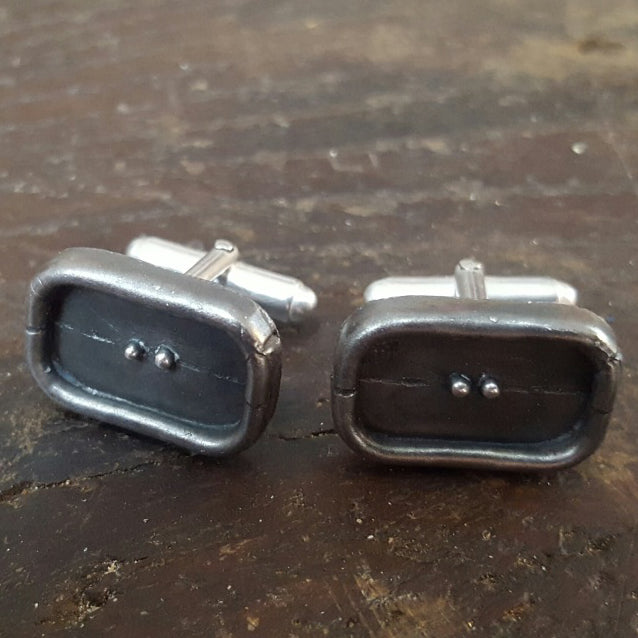 Silver seamed cufflinks