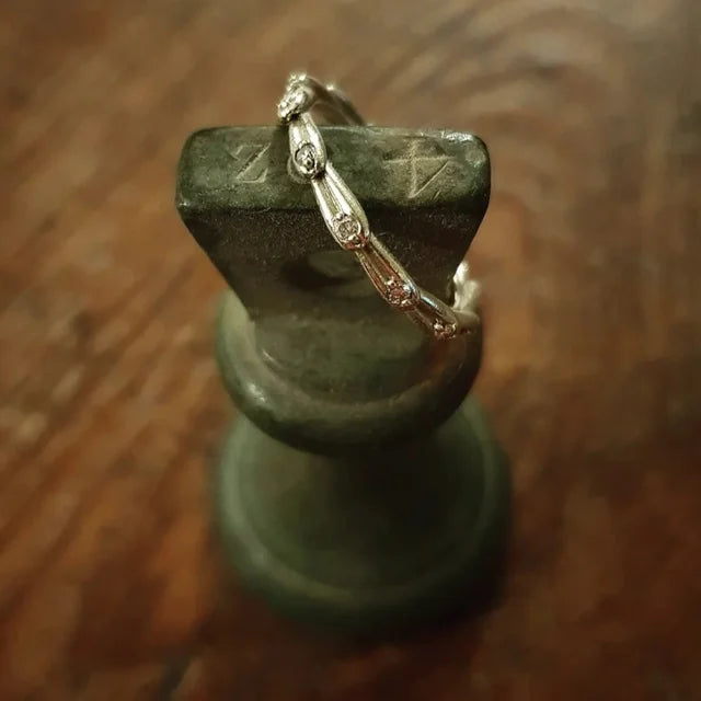 Cow parsley eternity ring